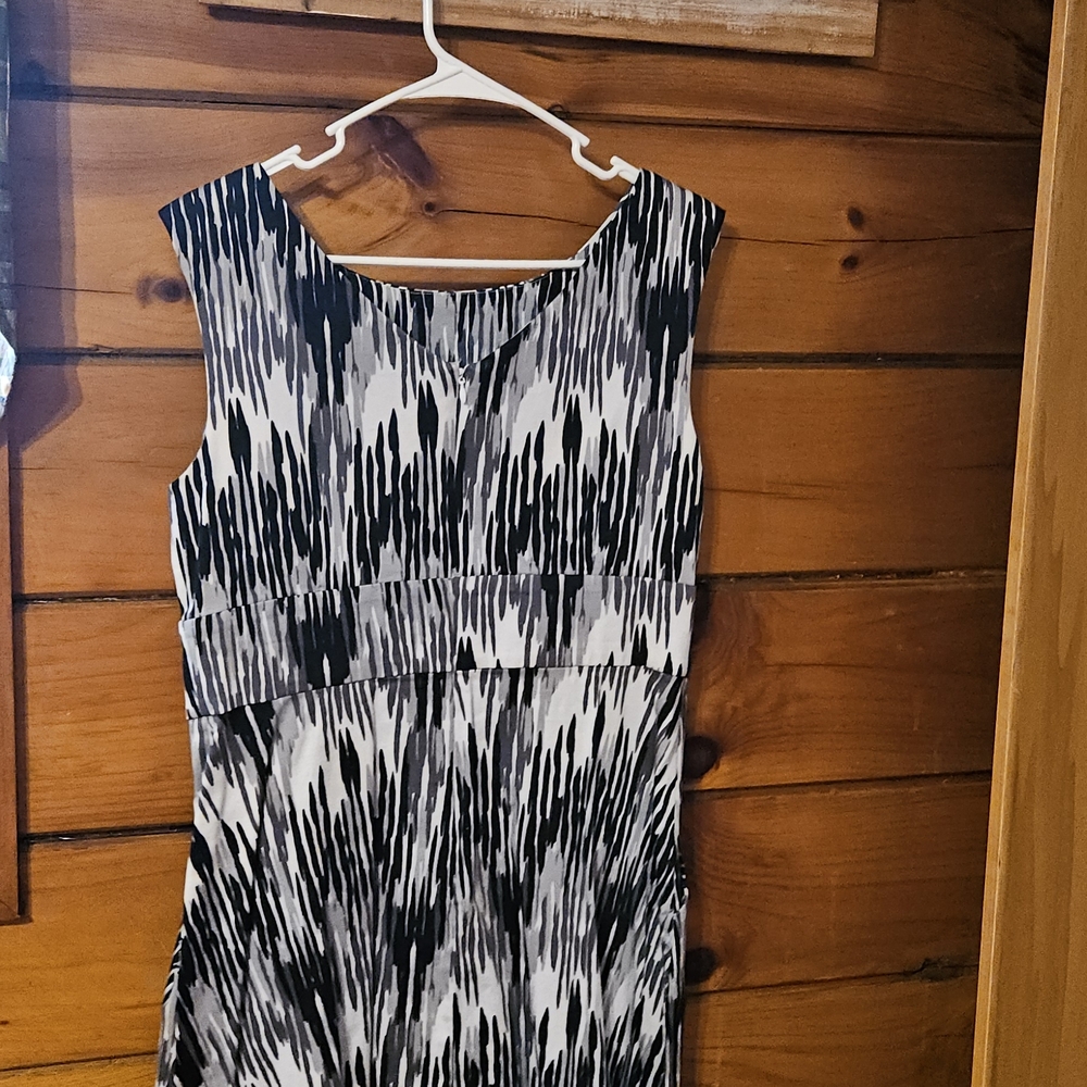 Calvin Klein Monochrome Midi Dress